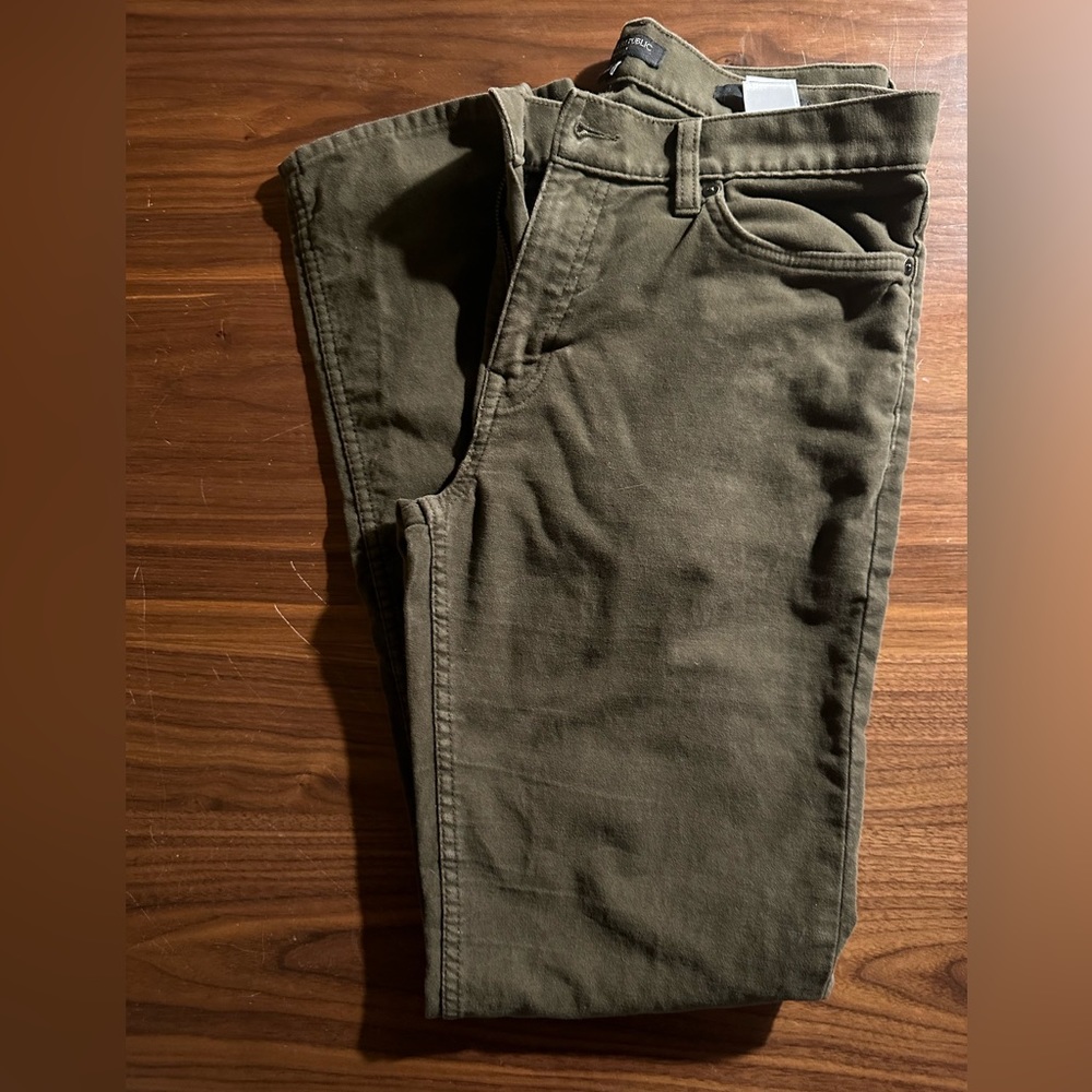Banana Republic Travelers Chino
